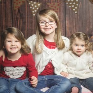 Meet your Posher, Debora