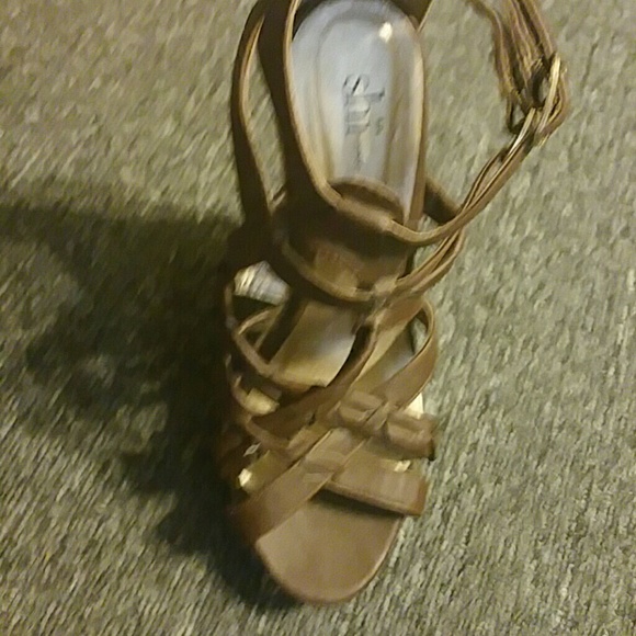 Shoes - Picture 3 of 3