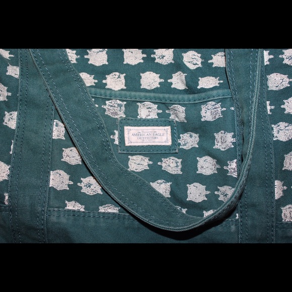 American Eagle duffel bag