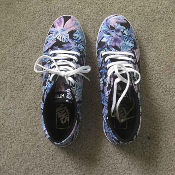 FLORAL PRINT AUTHENTIC VANS