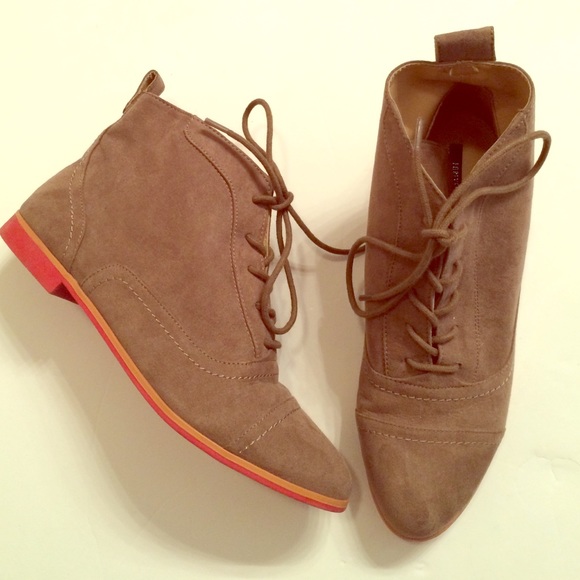 Forever 21 Shoes - Lowest‼️Adorable Forever 21 Booties