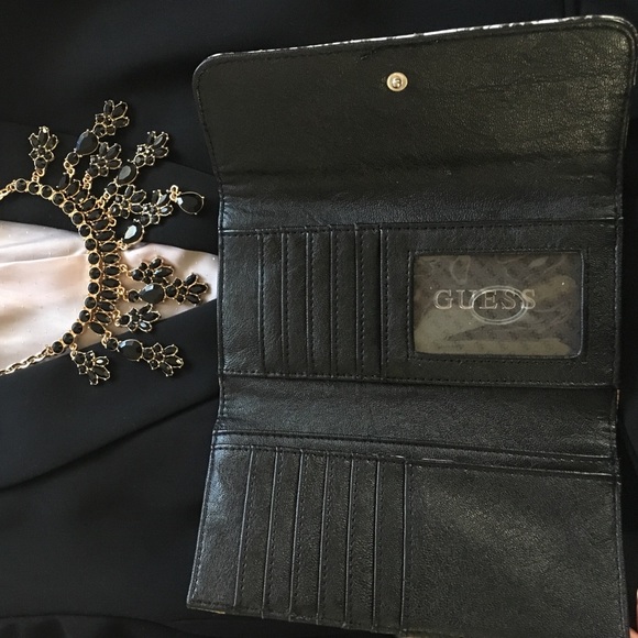 SOLD - Picture 2 of 4