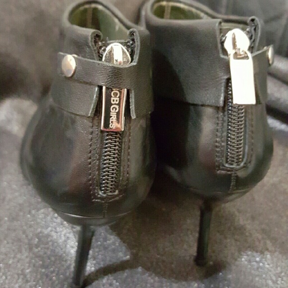 Booties - Picture 3 of 4