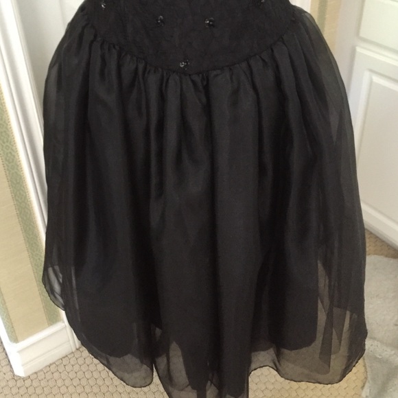 Special Occassion Dress - Picture 3 of 4