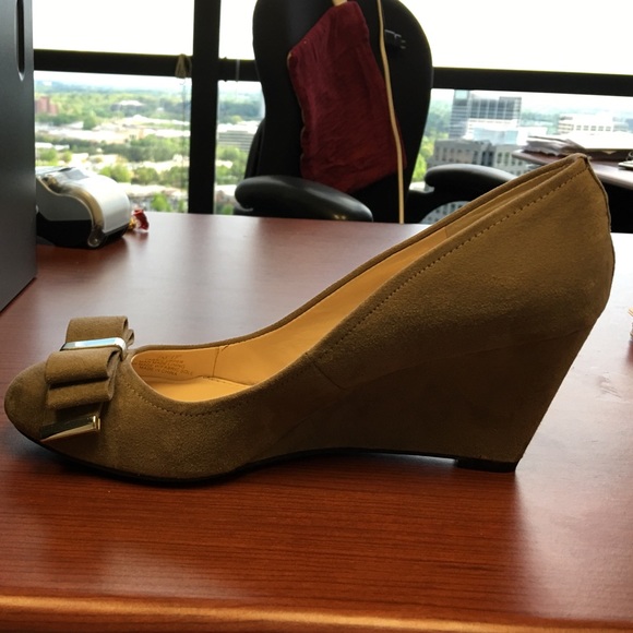 Jessica Simpson wedge