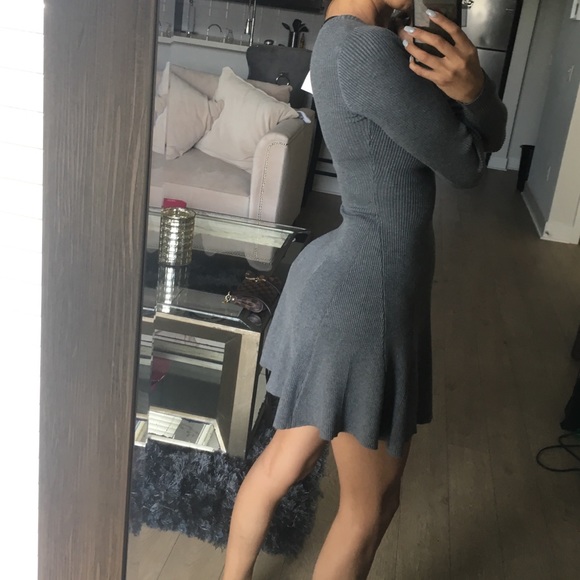 Gray long sleeve short dress - Picture 2 of 4