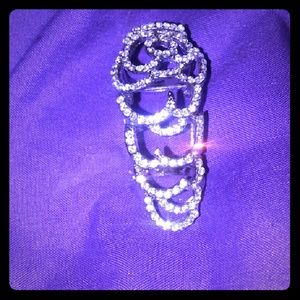 Rhinestone finger ring