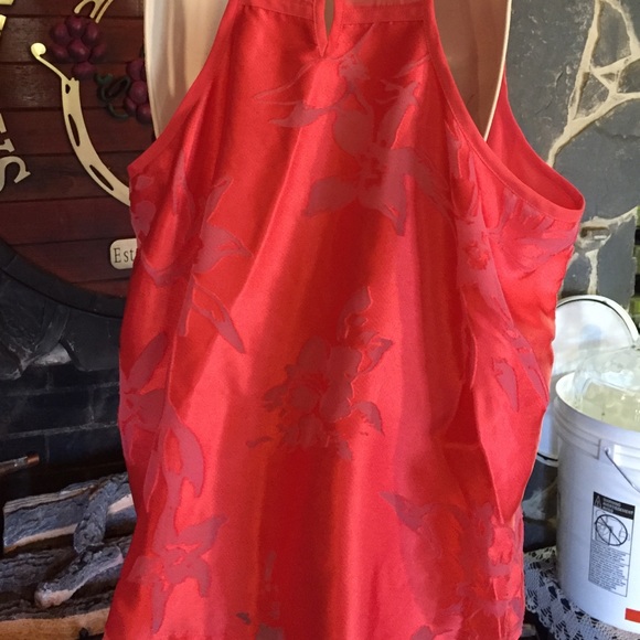 Top - Picture 2 of 2