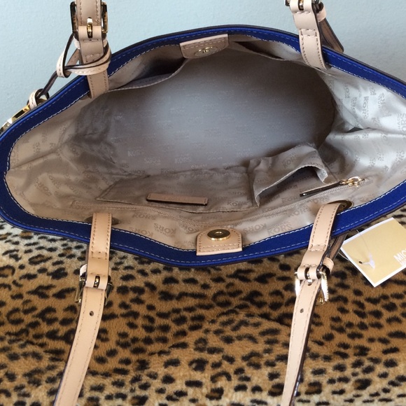 Michael Kors tote - Picture 4 of 4