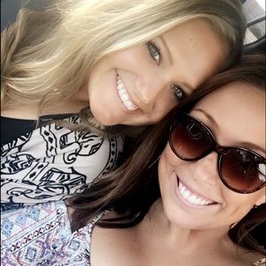 Meet your Posher, Tomi