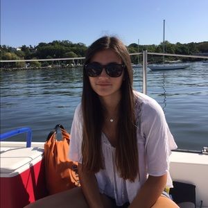 Meet your Posher, Ariel