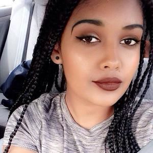 Meet your Posher, Eyariko