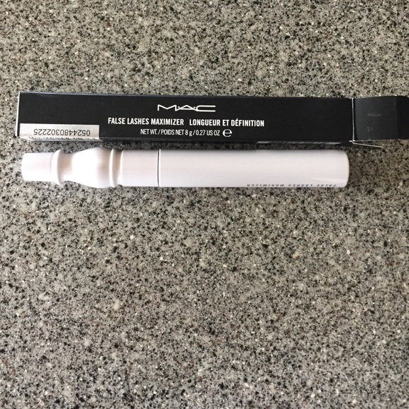 MAC false lashes maximizer
