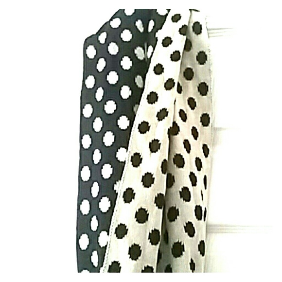 Old Navy polkadot scarf - Picture 1 of 2