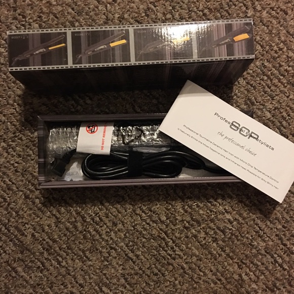 Professional SCP Flat Iron