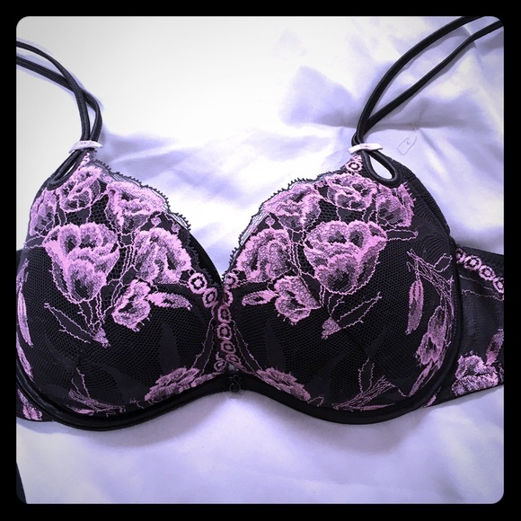 Gorgeous Victoria secret bra!