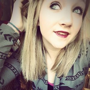 Meet your Posher, Mckenzie