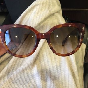 Authentic prada sunglasses. Worn once.