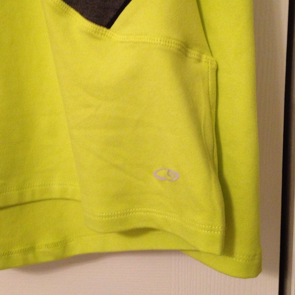 Pullover jacket - Picture 4 of 4