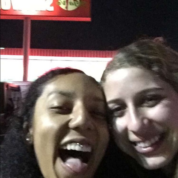 MEET Your Posher - Picture 2 of 2