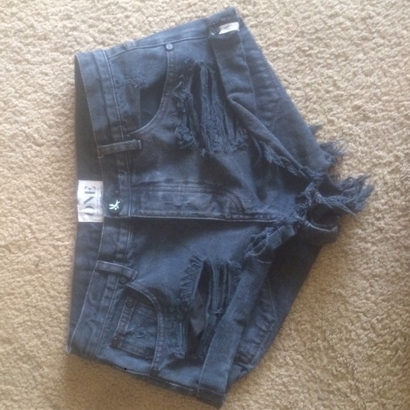 OneTeaspoon Bandit black denim shorts