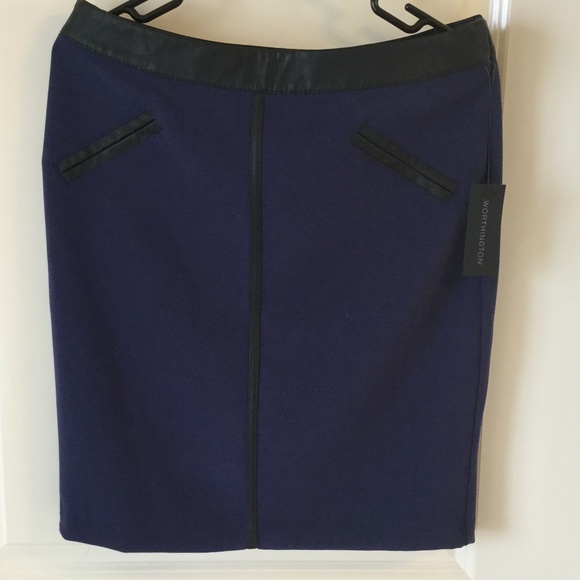 NWT blue skirt w/faux leather trim front&aback