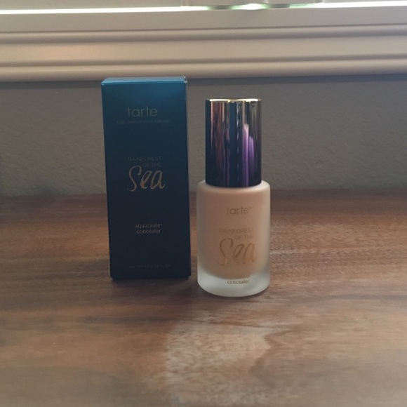 Tarte rainforest of the sea concealer