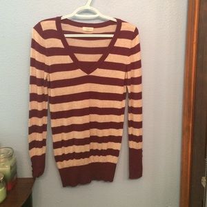 Stripped long sleeve shirt