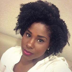 Meet your Posher, Deniquia