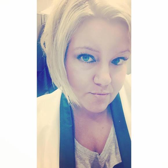 Meet your Posher, Aubri - Picture 1 of 1