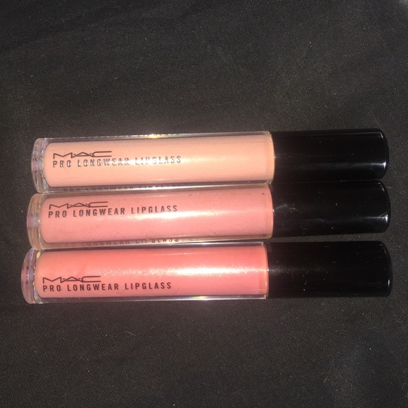 M.A.C prolong wear Lipglass