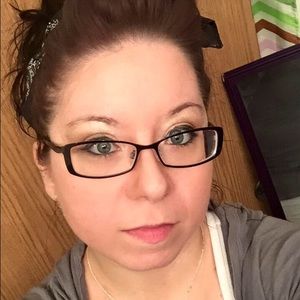 Meet your Posher, Kara