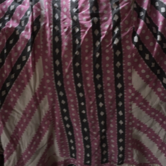 Pink grey and white dress - Picture 4 of 4