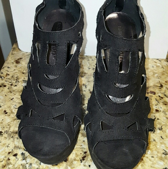 Wedges - Picture 2 of 2