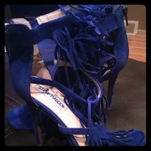 Steve Madden fringed Heels!!!!!!