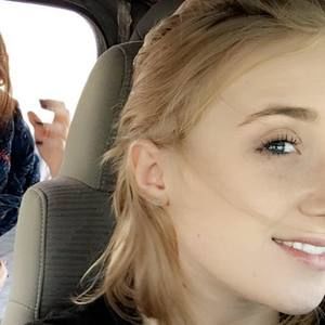 Meet your Posher, Paige