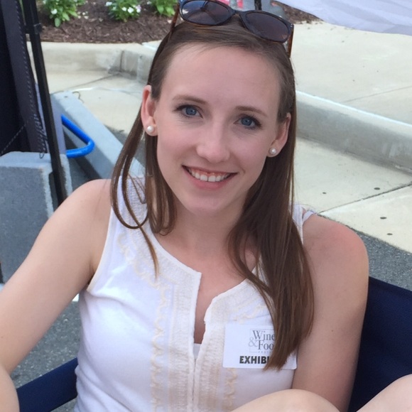 Meet the Posher - Picture 3 of 3