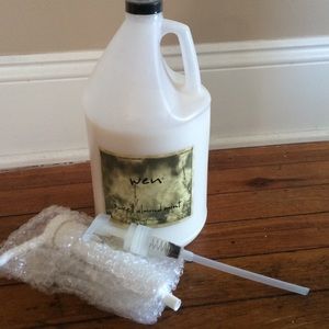 Wen sweet almond mint Cleansing Conditioner