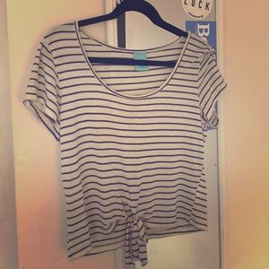 A short-sleeve crop top