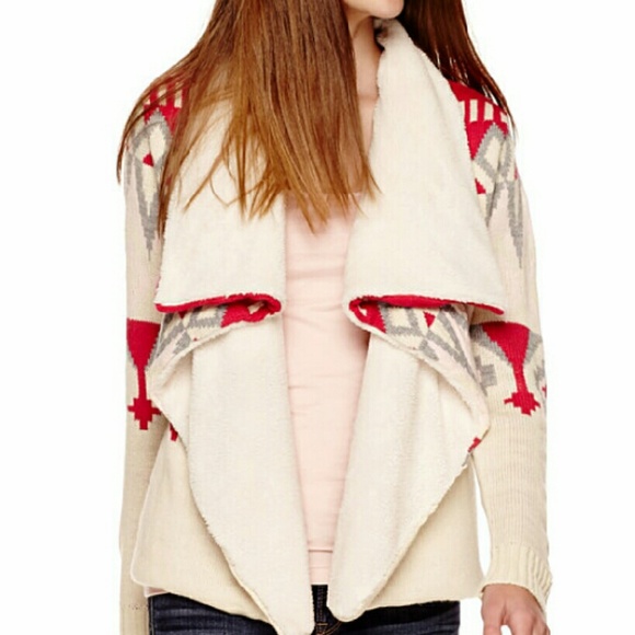 love by design Sweaters - Lowest💟NWT.  Sherpa lined sweater