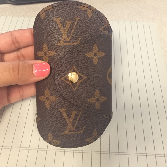 Round key holder