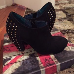 London Rebel booties