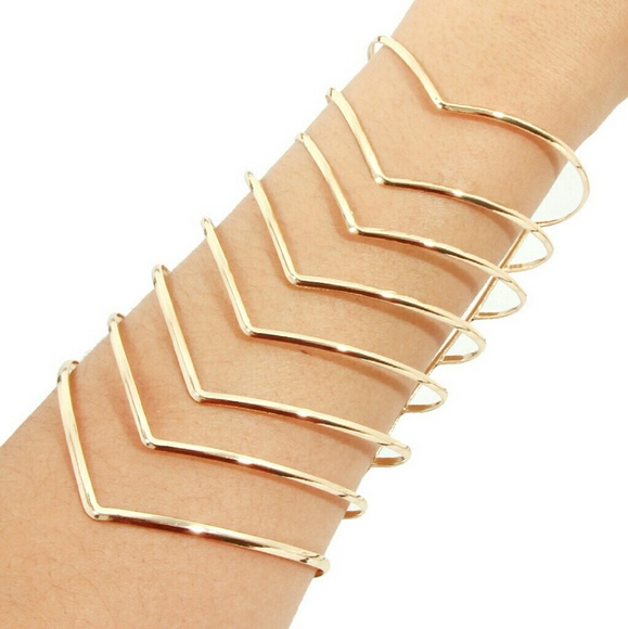 Gold V Metal Cuff Bracelet - Picture 2 of 2
