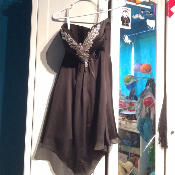 Black prom dress