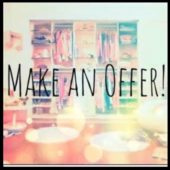 ✨Make Me An Offer✨ ‼️CAN SHIP RIGHT AWAY‼️
