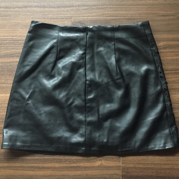 Donating on 7/2! Forever 21 black mini skirt - Picture 2 of 3
