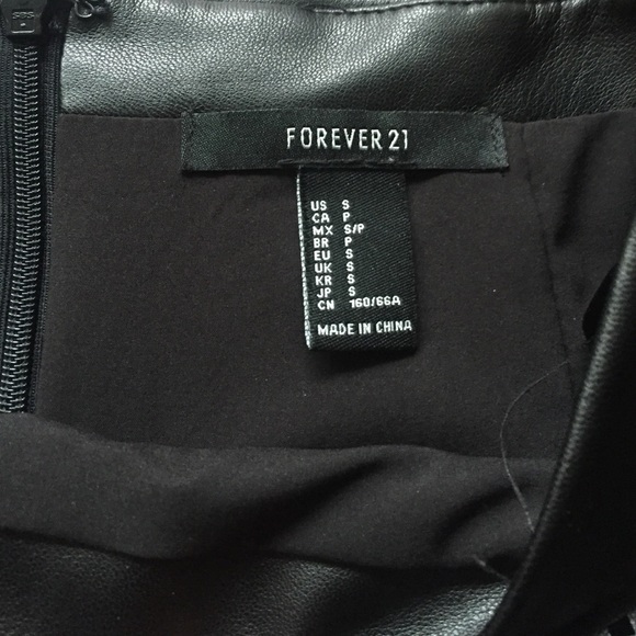 Donating on 7/2! Forever 21 black mini skirt - Picture 3 of 3