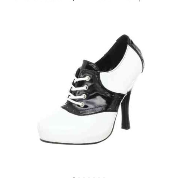 Brand new vintage heels