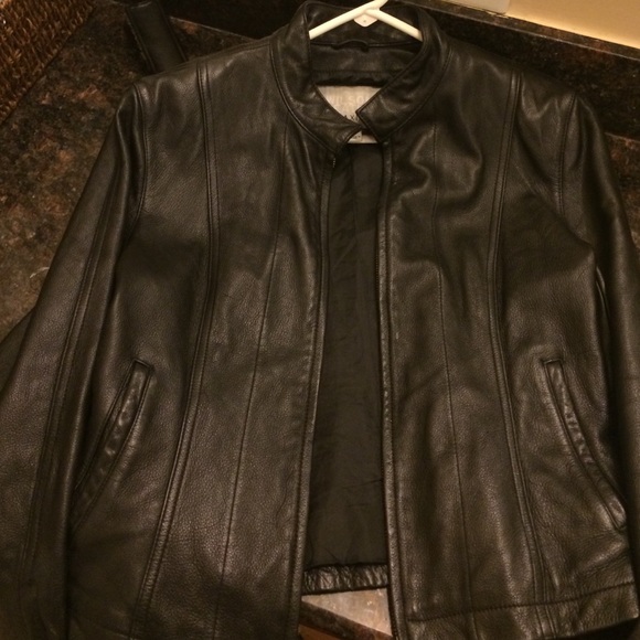 Jacket - Picture 3 of 4