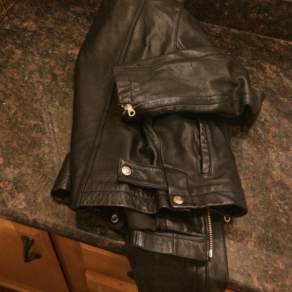 Jacket - Picture 4 of 4